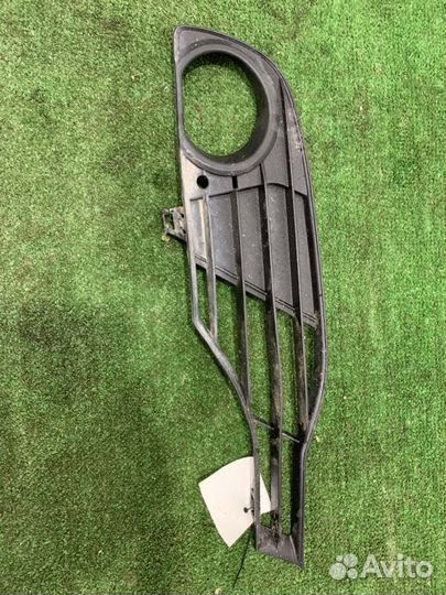 Решетка в бампер левая Bmw 320I F30 2012