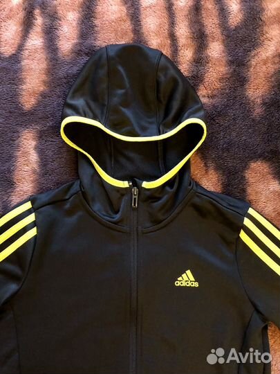 Спортивная кофта новая Adidas