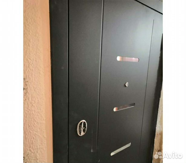 Дверь входная металлическая