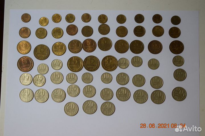 Продам набор монет