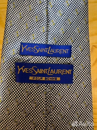 Шикарный галстук Yves Saint Laurent