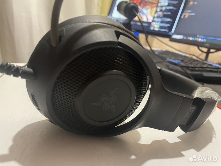 Наушники Razer kraken x lite немного раненные