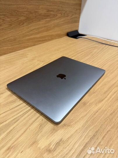 Apple macbook pro 13 32GB 1TB SSD 2020