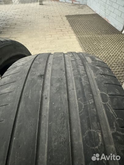 Pirelli P Zero 245/40 R21 и 275/35 R21