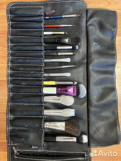 Набор кистей для макияжа с чехол