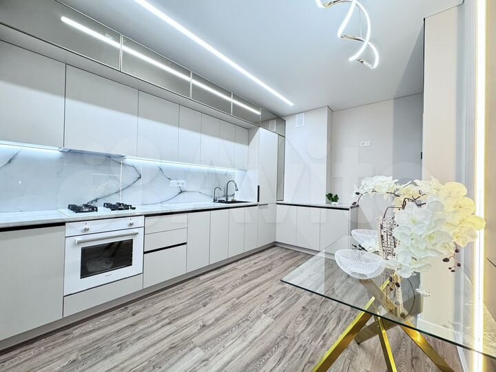 3-к. квартира, 72 м², 14/16 эт.