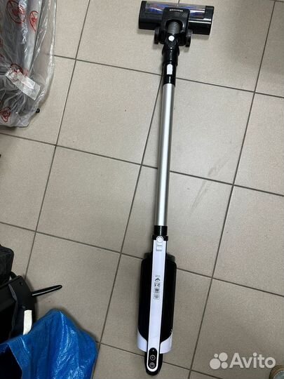 Вертикальный пылесос Maxwell MW-3246