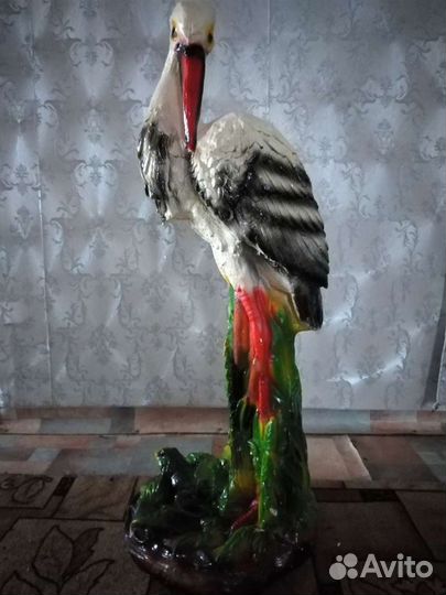 Керамическая цапля с лягушкой