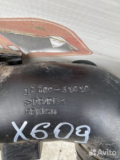 Toyota LC200 Патрубок воздушного фильтра