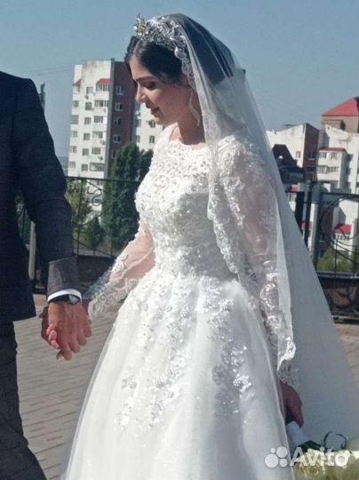 Свадебное платье