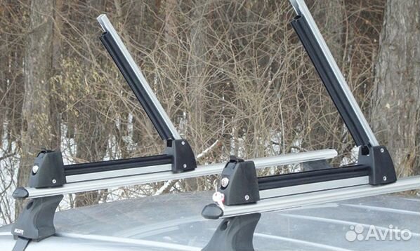 Багажник для перевозки лыж 