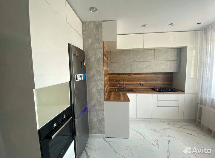 Кухни на заказ с практичными угловыми решениями