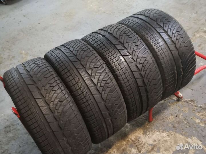 Michelin Pilot Alpin PA4 245/40 R19 и 275/35 R19
