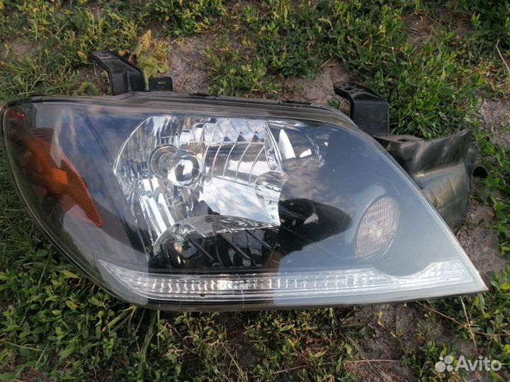 Фара mitsubishi outlendr 1