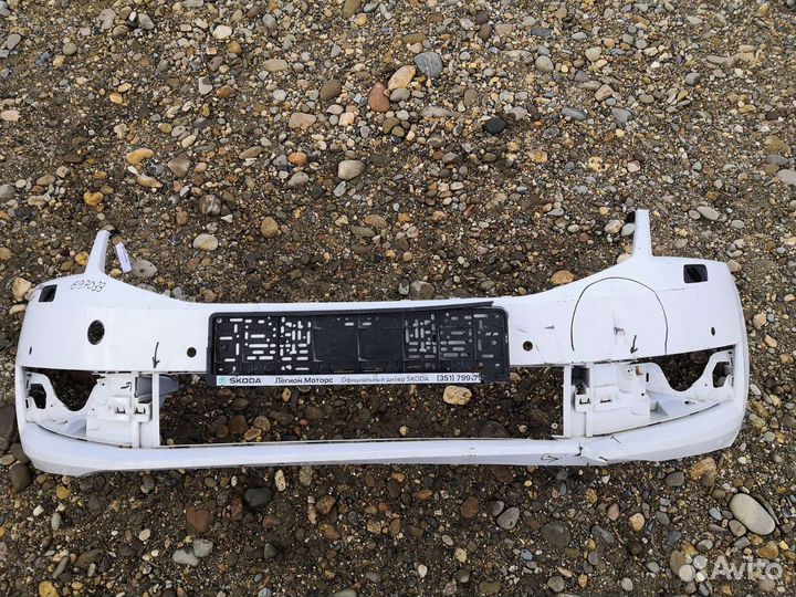 Передний бампер Skoda Octavia 3 А7 2018г.в