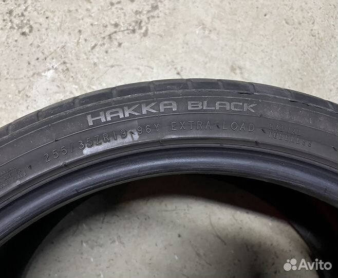 Nokian Tyres Hakka Black 255/35 R19 96Y