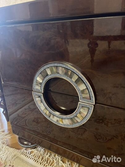 Подставка под телевизор