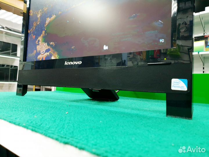 Моноблок Lenovo Core i3 SSD