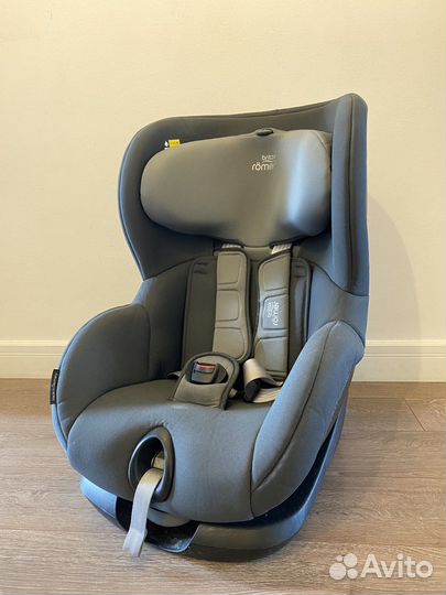 Автомобильное кресло britax romer trifix2 i-size