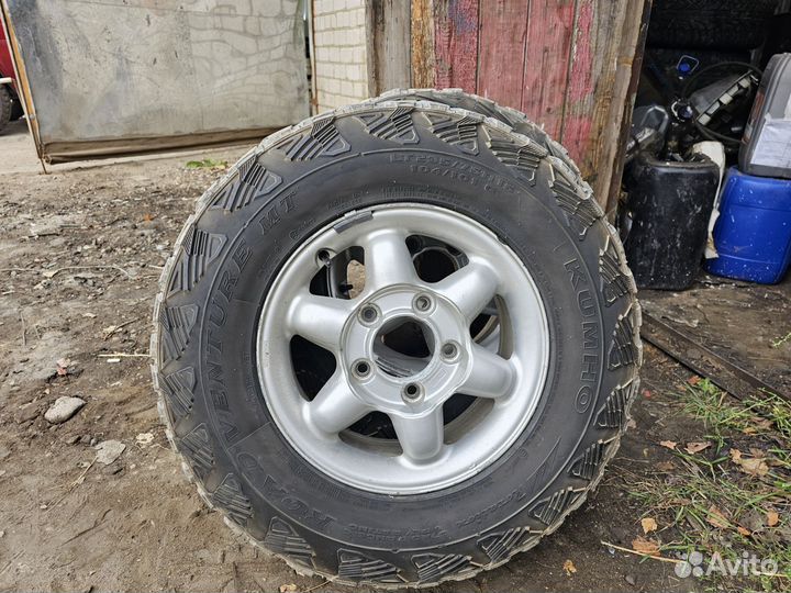 Kumho Road Venture MT51 235/75 R15