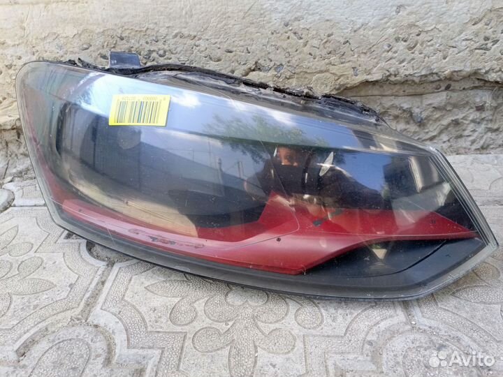 Оригинальные фары VW polo sedan