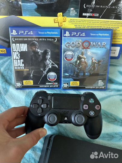 Sony Playstation 4 slim 1 tb (PS4)