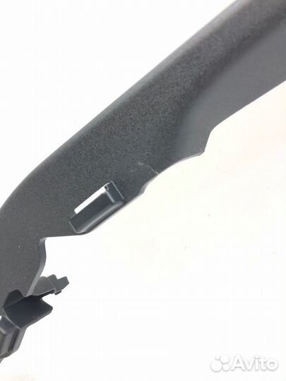 Рамка стекла двери передняя правая Mercedes-Benz