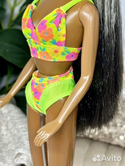 Barbie glitter beach christie