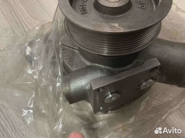 Помпа Водяной насос 352-2125 на Cat C9