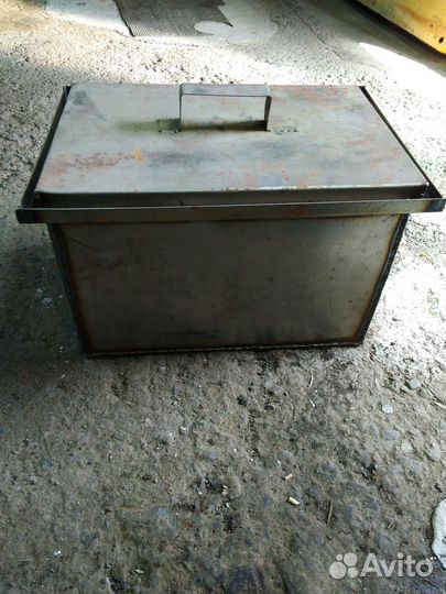 Коптильня горячего копчения с гидрозатвором