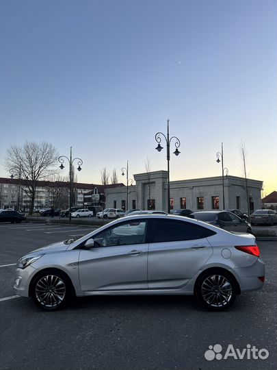 Hyundai Solaris 1.6 AT, 2015, 203 000 км