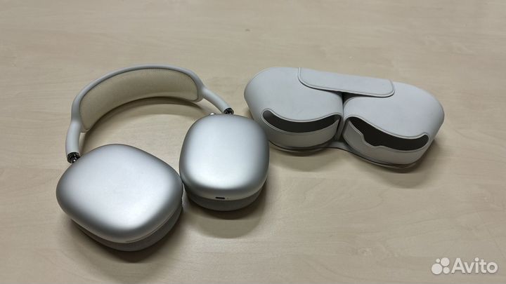 AirPods Max White