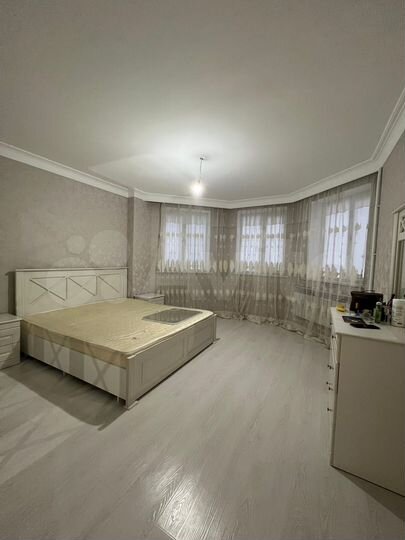 2-к. квартира, 85 м², 7/9 эт.