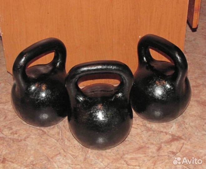 Гири 24кг, 32 кг и гантели