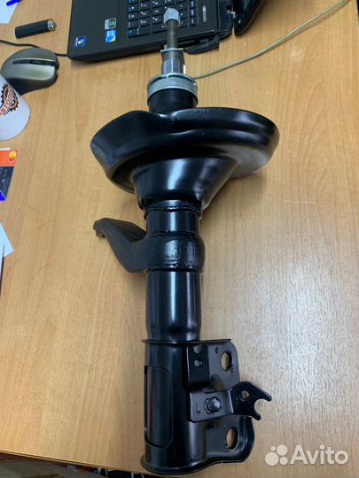 Амортизатор передний honda CR-V II (RD4-RD9)