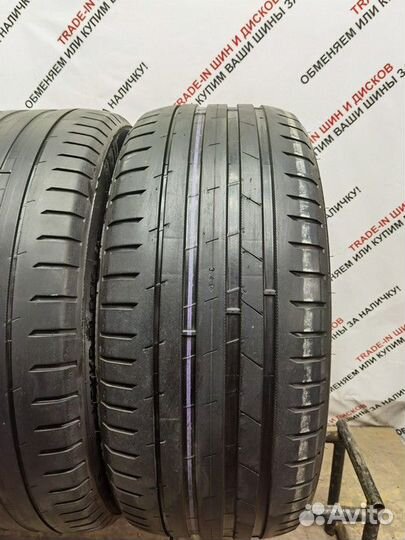 Nokian Tyres Hakka Black 2 SUV 265/40 R21 104Y