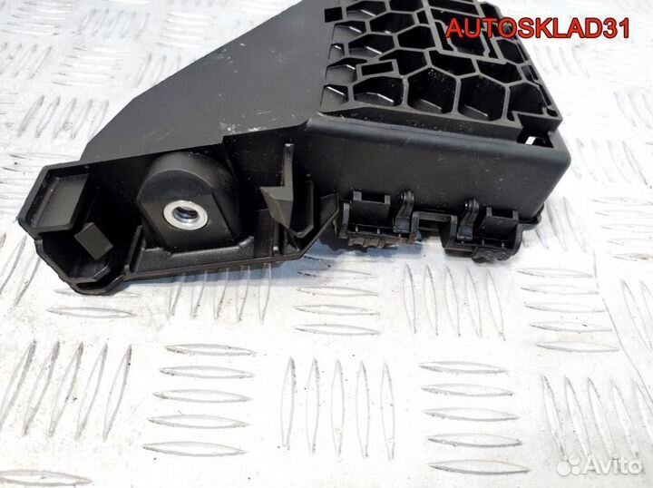 Клемма аккумулятора плюс Audi A8 D3 4E0971845F