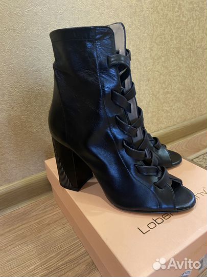 Обувь (ботильоны)