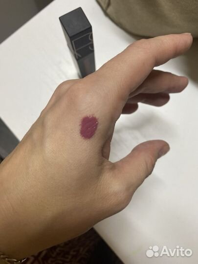 Помада лак nars