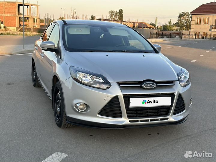 Ford Focus 2.0 AMT, 2012, битый, 200 000 км