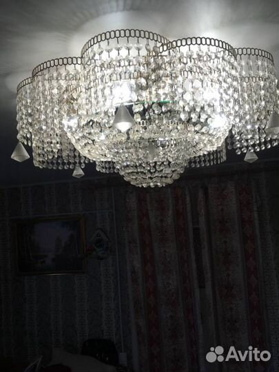 Люстра хрусталь. 73 х 31 см. На 6 ламп