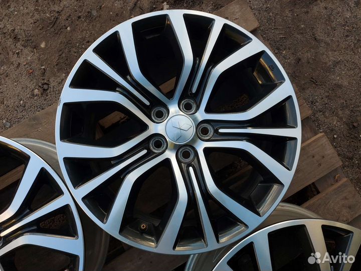 Mitsubishi Outlander 2018 Enkei Ориг R18 5x114.3