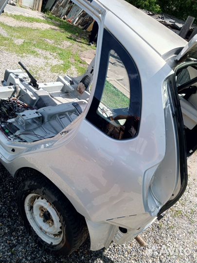 Задняя часть Datsun mi Do