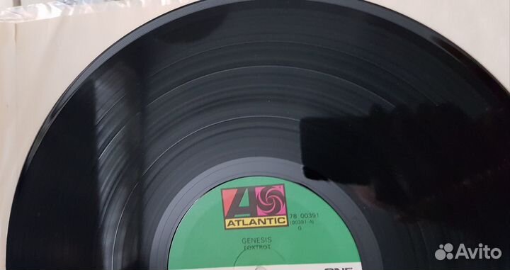 Виниловые пластинки Genesis