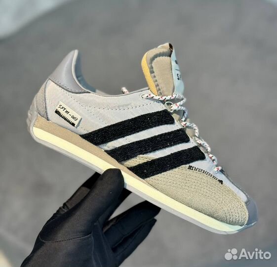 Кроссовки женские Adidas