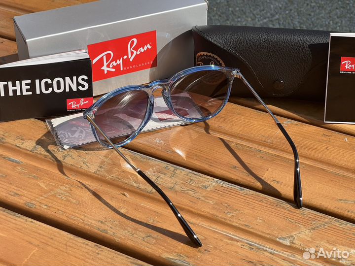 Солнцезащитные очки Ray-Ban RB-4171 Erika