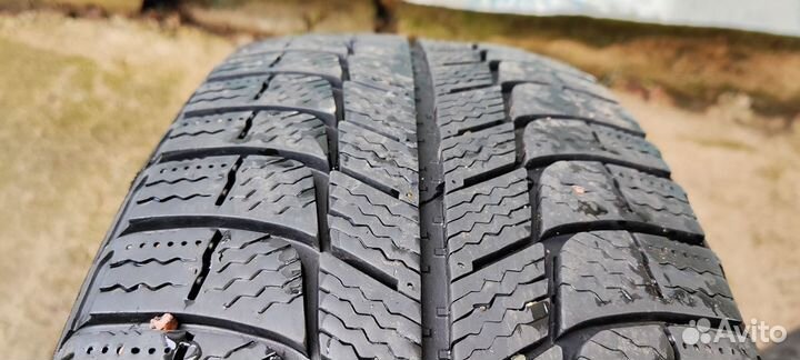 Michelin X-Ice XI3 205/55 R16 94H