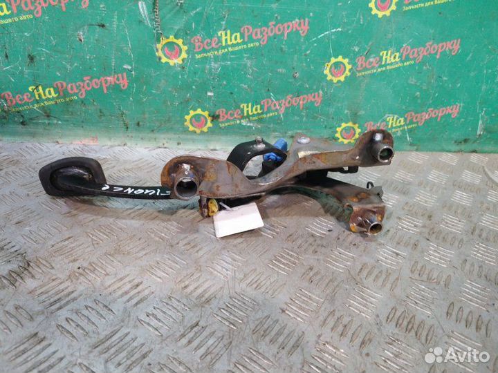 Педаль тормоза Renault Fluence седан 1.6 2010