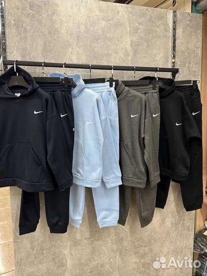 Спортивный костюм женский новый