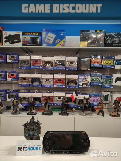 PSP прошитая + Флэшка + Power Bank ApplE